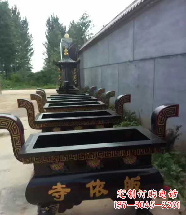 泸州寺庙四足方形香炉铜雕