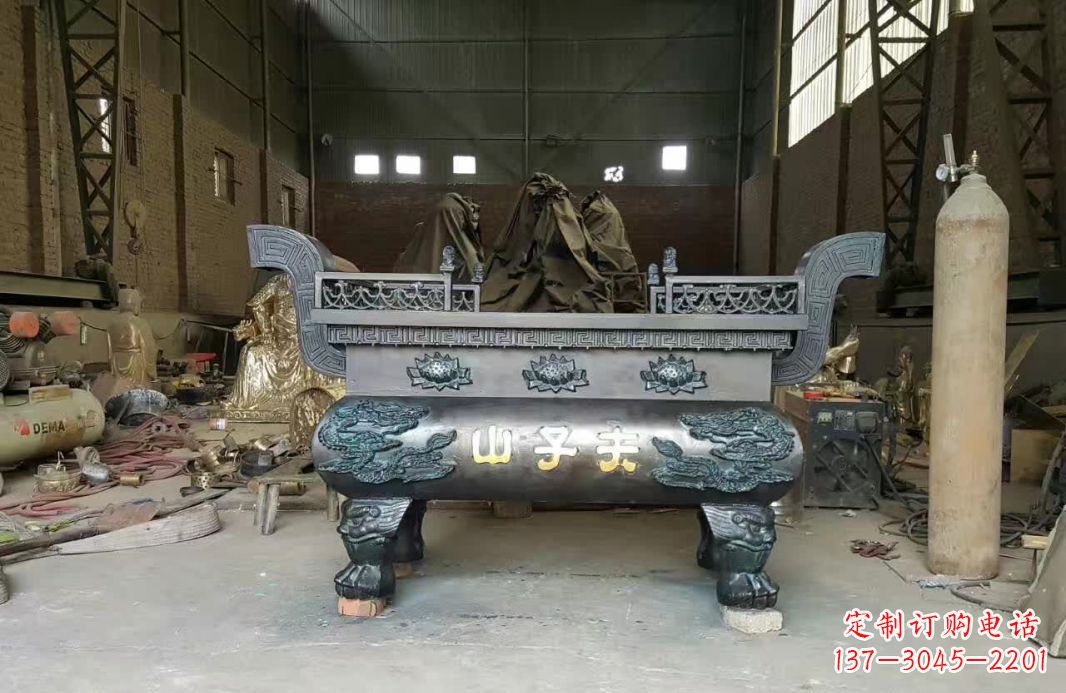 泸州寺庙香炉铜雕12