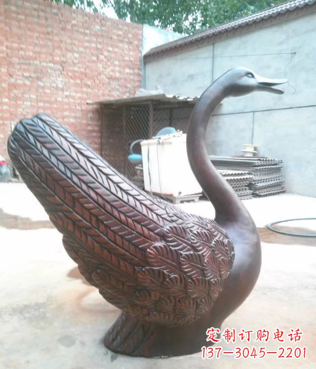 泸州天鹅公园天王动物铜雕