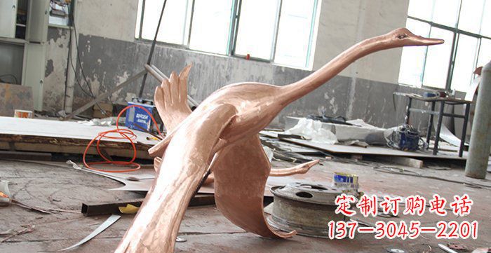 泸州天鹅铸铜动物铜雕