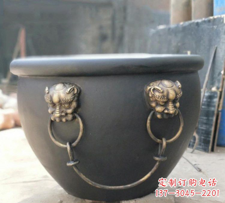 泸州铜雕故宫水缸
