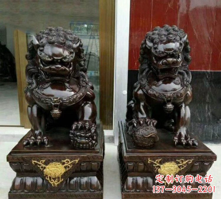 泸州铜雕故宫狮子
