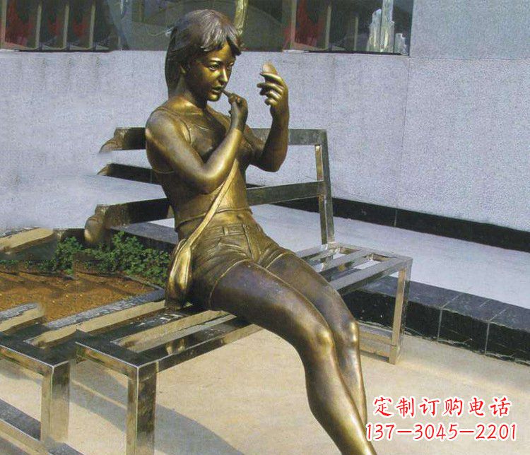 泸州铜雕商业街化妆女孩人物雕塑