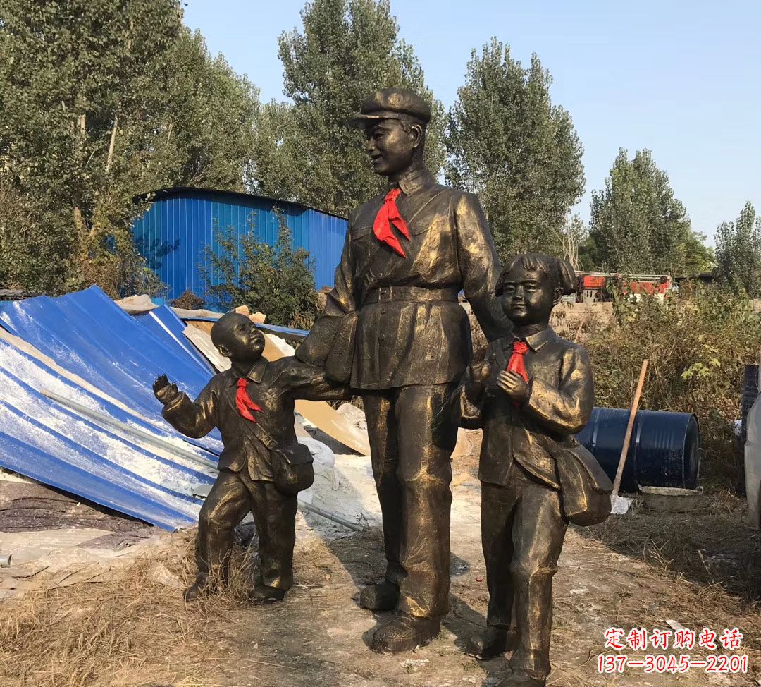 泸州铜雕校园雷锋雕塑