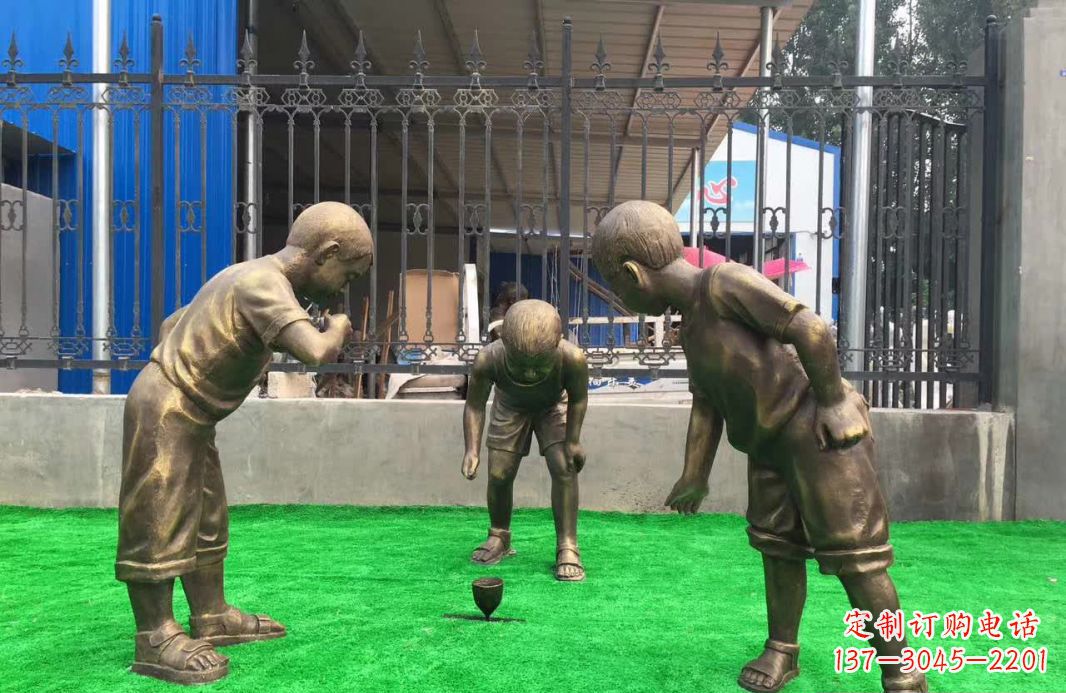 泸州玩陀螺儿童铜雕塑
