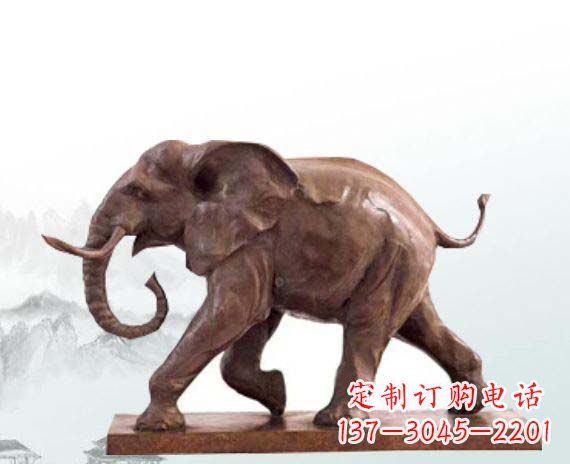 泸州晚霞红大象公园动物石雕