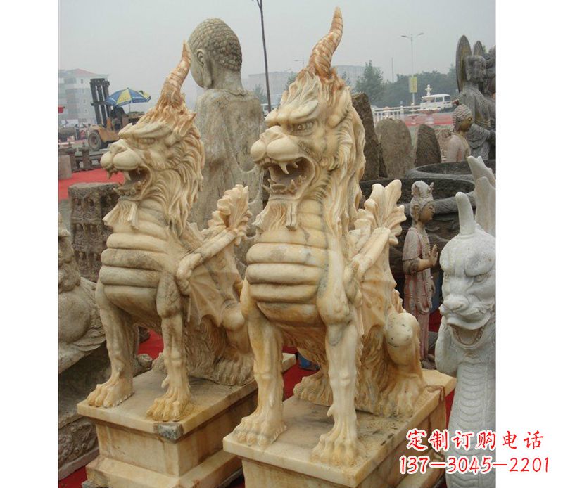 泸州晚霞红独角兽雕塑
