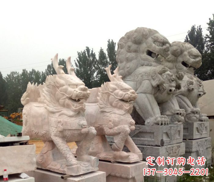 泸州晚霞红瑞兽麒麟石雕