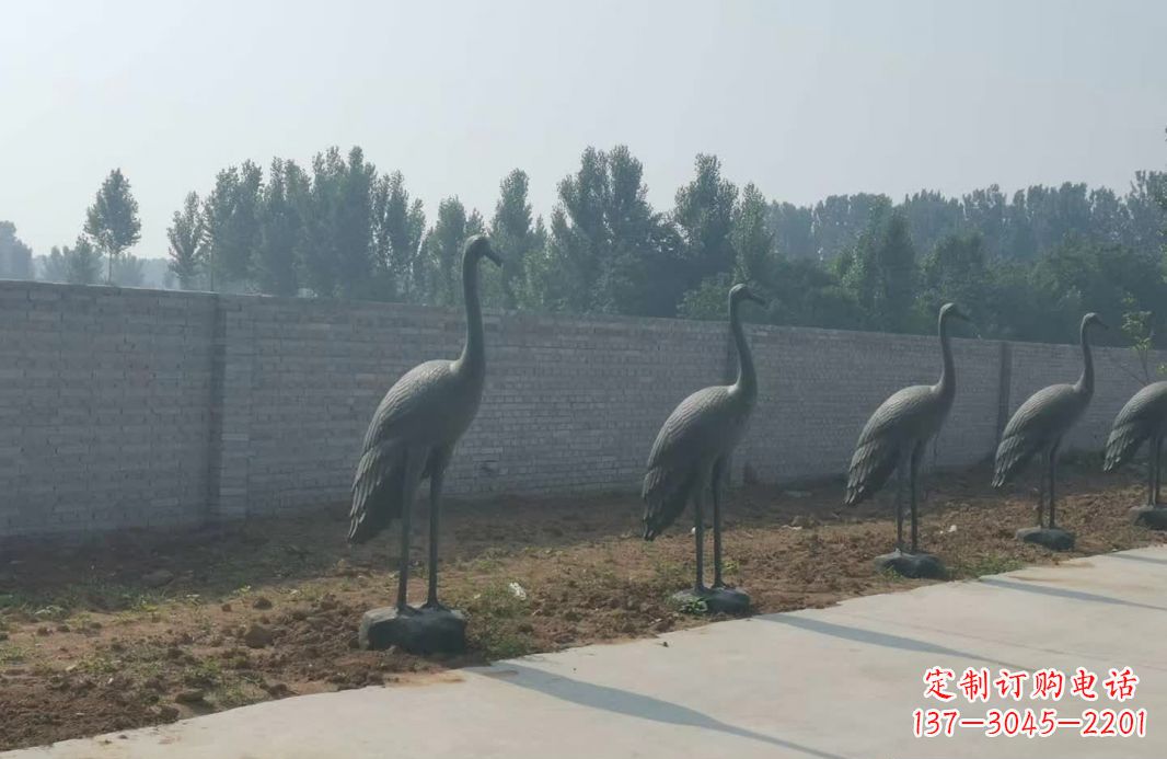 泸州仙鹤抽象铜雕