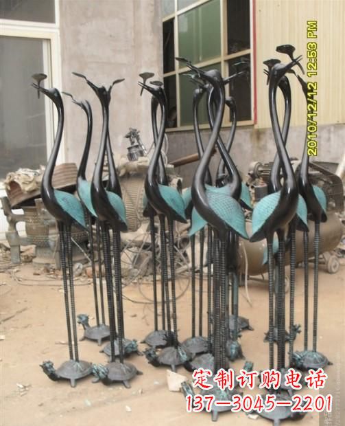 泸州仙鹤动物铜雕