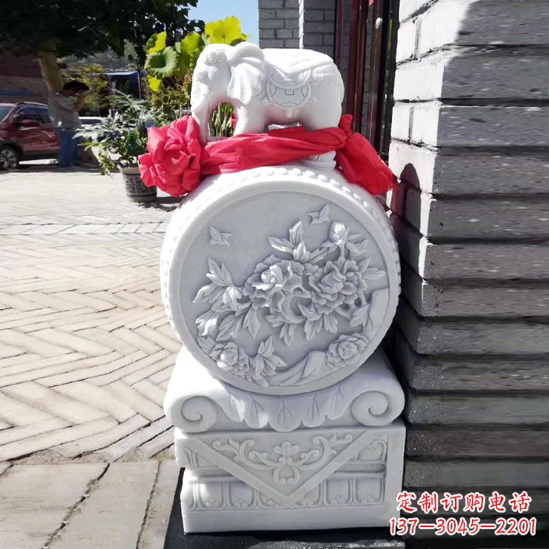 泸州仙鹤石雕门墩