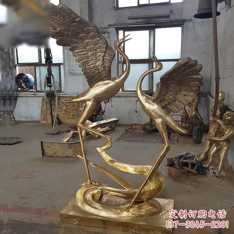 泸州仙鹤铜雕景观
