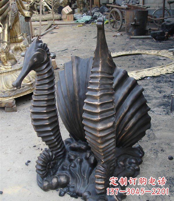 泸州小区动物海马铜雕
