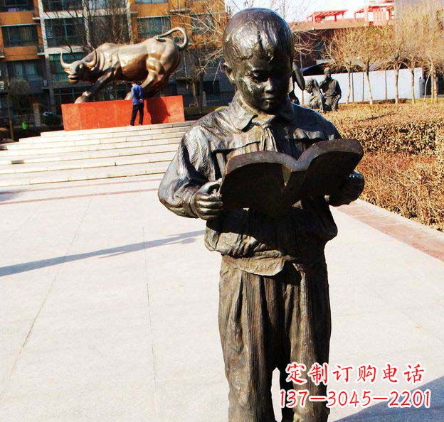 泸州校园看书的小学生人物铜雕