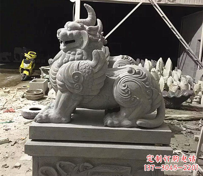 泸州獬豸法院门口石雕