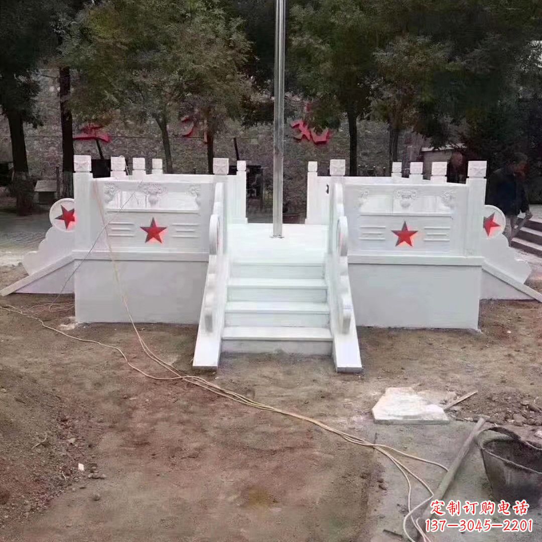 泸州学校校园升国旗台