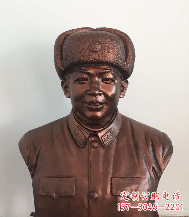 泸州紫铜雷锋半身像