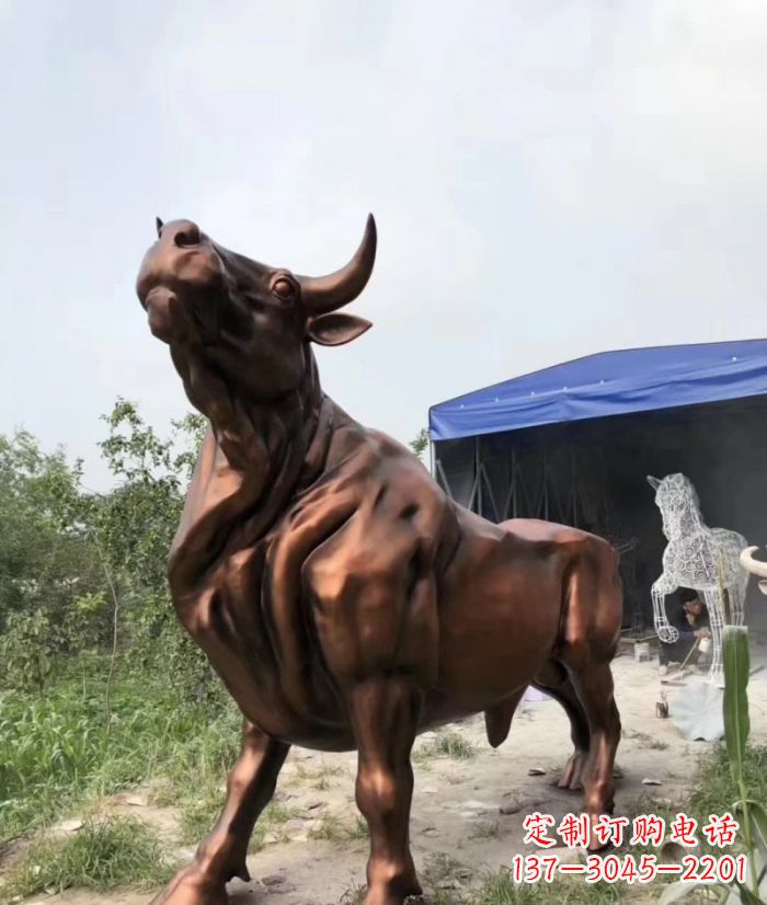 泸州紫铜牛动物雕塑
